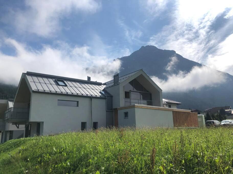 Urban Alpine Penthouse With Lake View マウラッハ エクステリア 写真