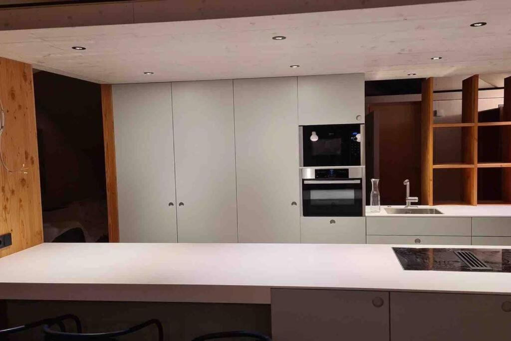 Urban Alpine Penthouse With Lake View マウラッハ エクステリア 写真